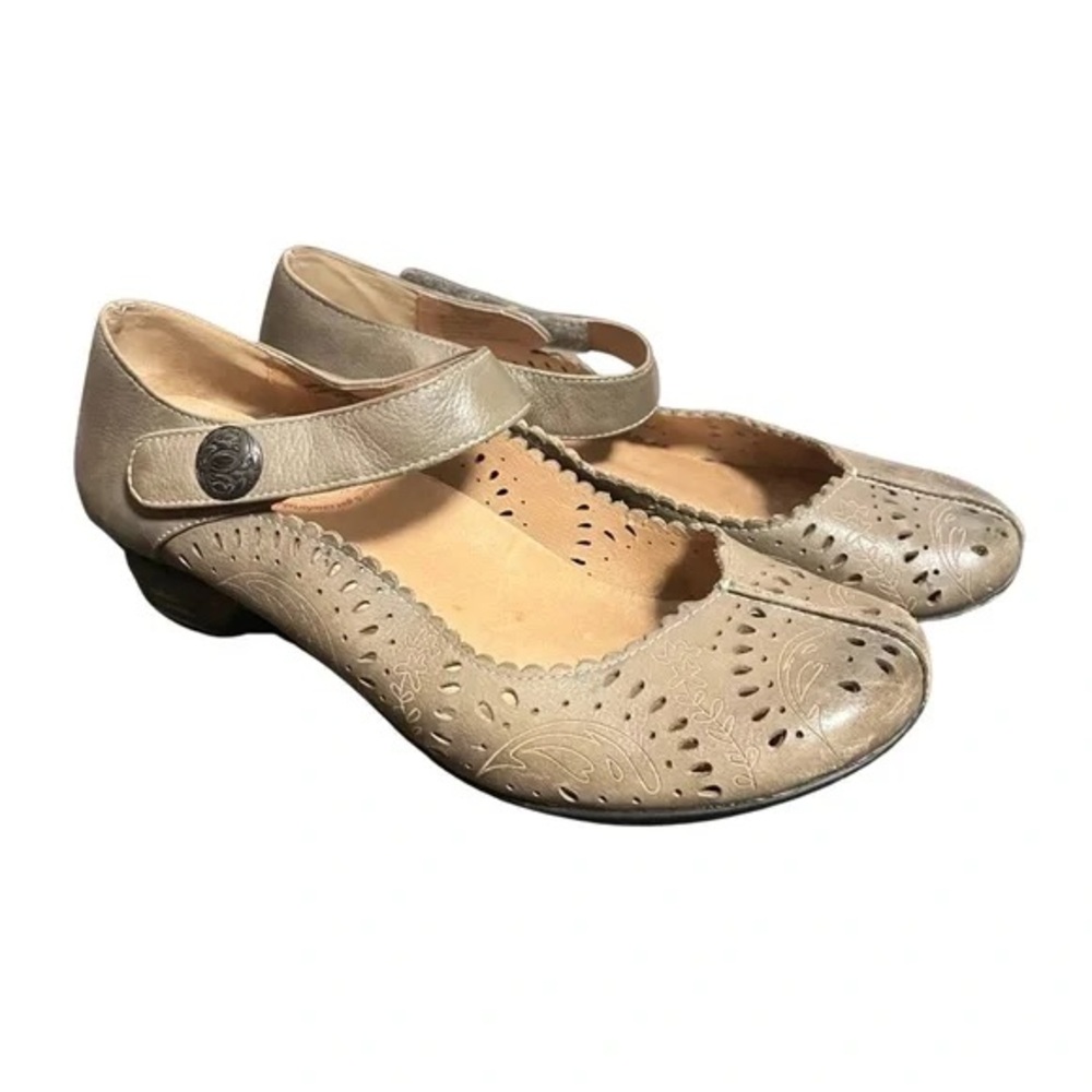 Tango Taos women's size US 8, EUR 39. Nude Mary Jane Heel ankle strap